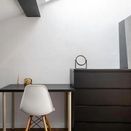 Close-urban Chic - Center - Stadion Narodowy - Marcinkowskiego 4 *