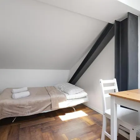 Close-urban Chic - Center - Stadion Narodowy - Marcinkowskiego 4